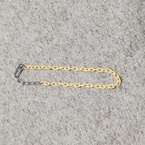Yellow chain necklace